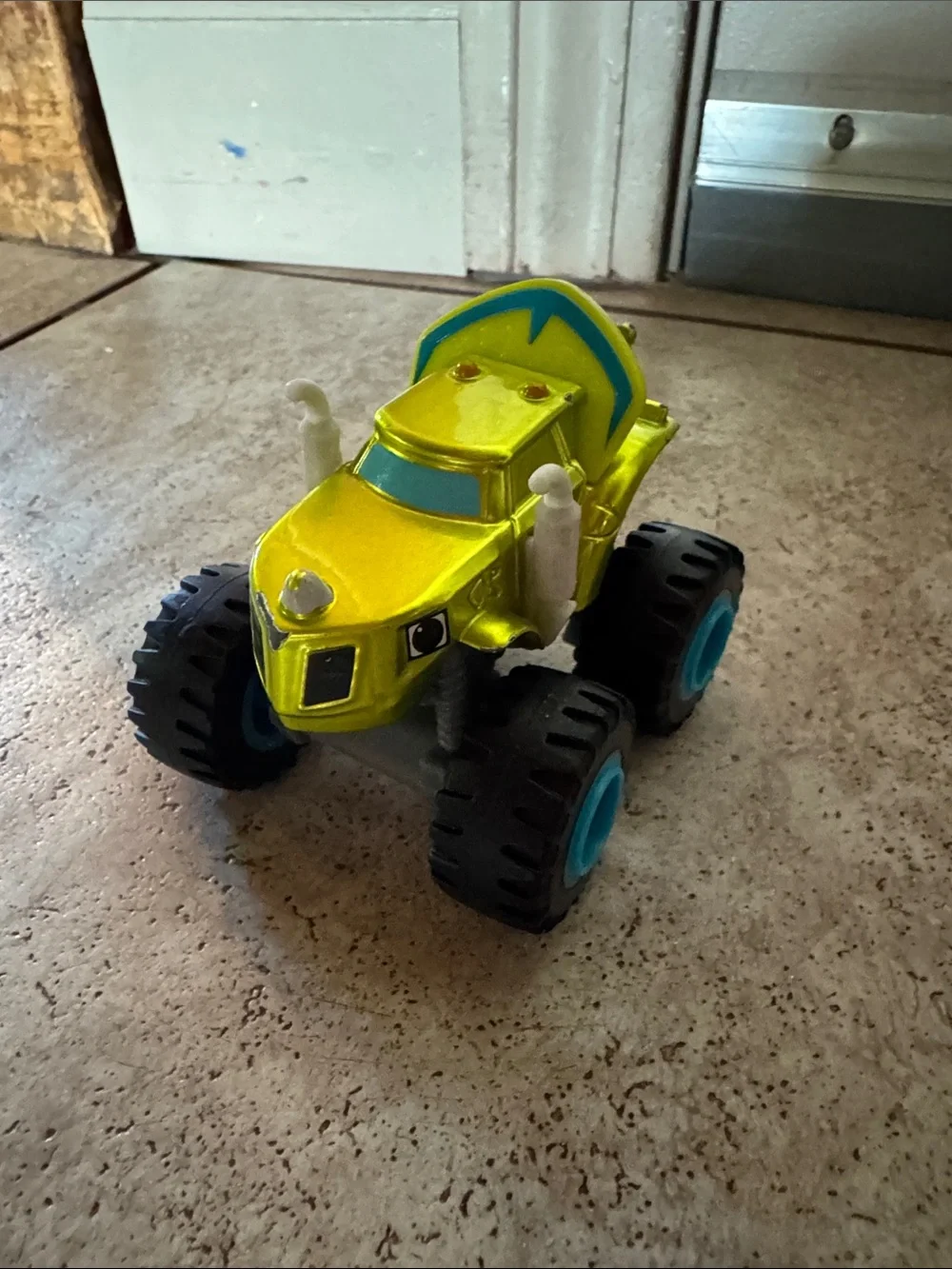 Blaze and the Monster Machines Character Monster Truck Set